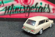 Carregar imagem no visualizador da galeria, VW Variant Customizada - Bege - Parachoques não originais - Frete grátis Sul e Sudeste pelo PIX (Cópia)