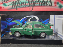 Cargar imagen en el visor de la galería, VW Volkswagen TL 1600 Fastback 1967 1/26