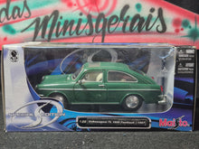 Cargar imagen en el visor de la galería, VW Volkswagen TL 1600 Fastback 1967 1/26