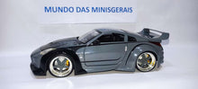 Load image into Gallery viewer, Miniatura Do Dk Velozes E Furiosos 350z Drift Tokyo 2003 - 1/24 JADA