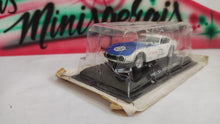 Load image into Gallery viewer, Shelby - Toyota 2000GT - Auto Collection 1/43 - Del Prado - ATENÇÃO Falta retrovisor blister comon as fotos (amassado)