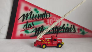 Caminhão de bombeiros antigo - 13,5 cm - Bombeiros - Roda dourada