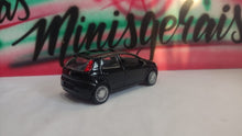 Load image into Gallery viewer, Fiat Punto 1:43 - Oficial FIAT - Na caixa