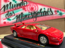 Carregar imagem no visualizador da galeria, LAMBORGHINI Diablo 1990 - 1/24 - Fora da embalagem - Na base.