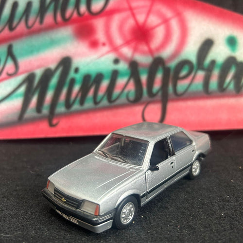 MONZA- Coleção do Jornal Super/ Extra Customizado - Prata