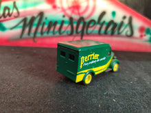 Carregar imagem no visualizador da galeria, FORD Bedford 30 CWT Van "Perrier" - 1/55 - RARA!!!