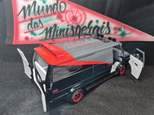 Carregar imagem no visualizador da galeria, GMC Vandura Esquadrão Classe A - 1/18 - 30 Cm - Hotwheels Elite - FRETE GRÁTIS TODO BRASIL