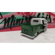 Load image into Gallery viewer, VW Volkswagen kombi CD Cabine Dupla - Fora da embalagem