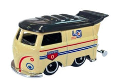 Load image into Gallery viewer, VW Kool Kombi - 6 Cm (Similar a Hotwheels)