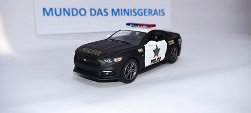 Ford Mustang GT 2015 Polícia - Fora da embalagem