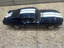 Carregar imagem no visualizador da galeria, Edição 38 -Mustang Shelby 1:8 60 cm -DeAgostini