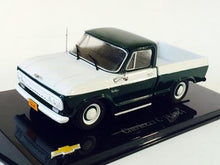 Carregar imagem no visualizador da galeria, Chevrolet C14 1964 Verde e branca - cx Acrilico ED25 C-14 - Frete grátis todo Brasil