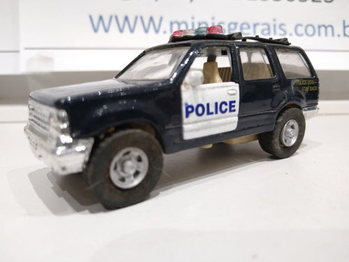 Ford Explorer Polícia -Fora da embalagem