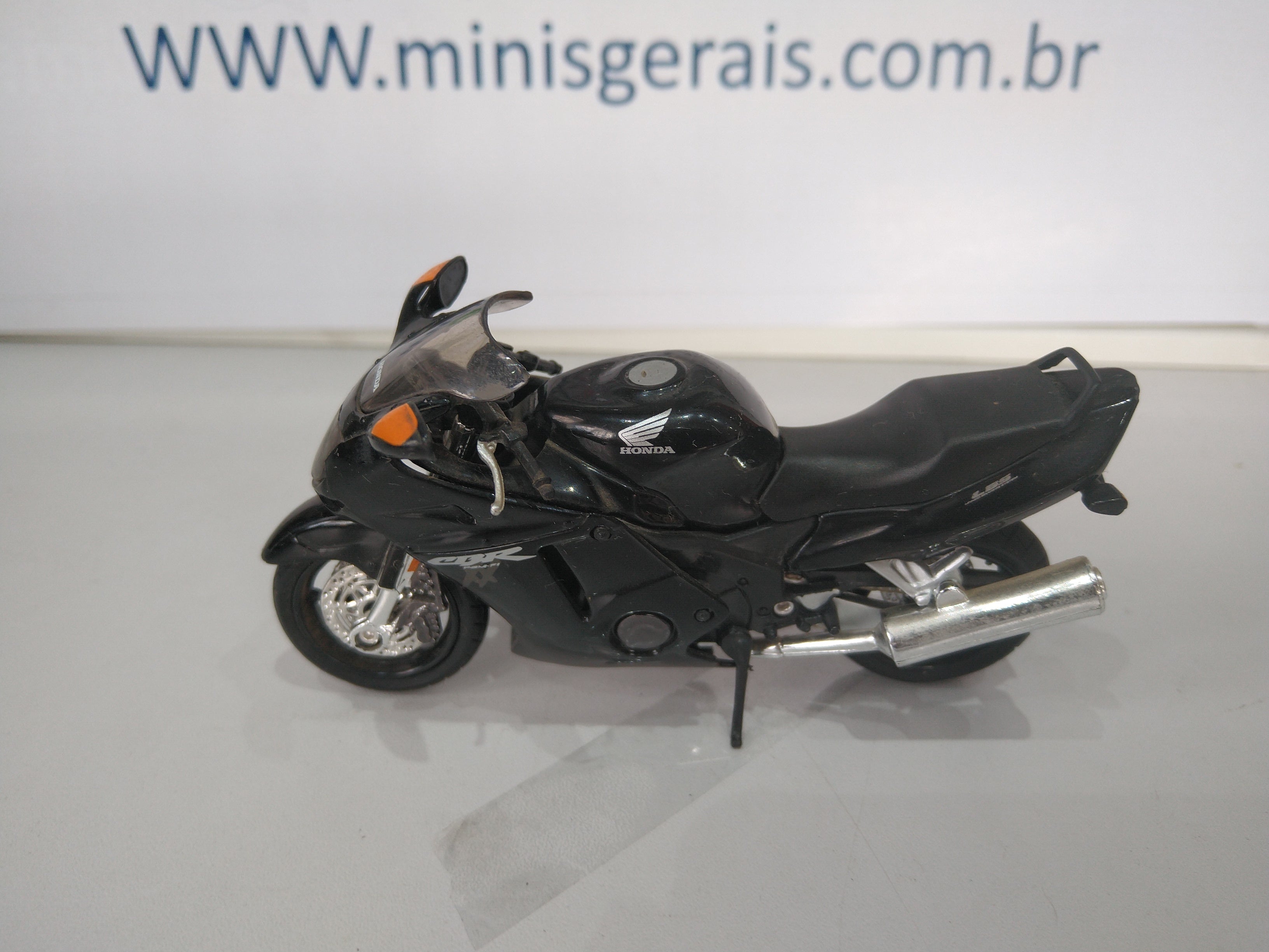 Miniatura Moto Corrida Honda CBR 1100XX Preta Metal Top Nova