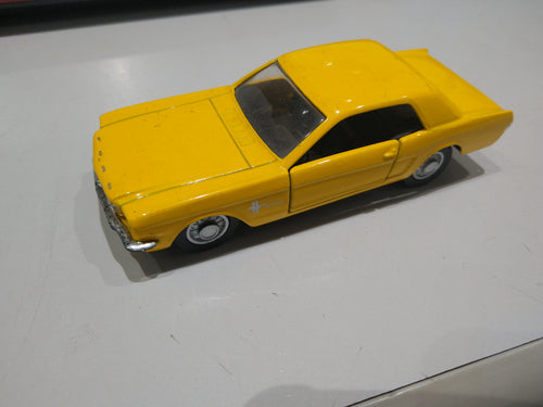 Ford Mustang 1964 - Fora da Embalagem