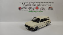 Load image into Gallery viewer, Fiat 147 Panorama (1980) Rebaixada