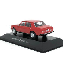 Carregar imagem no visualizador da galeria, Alfa Romeo 2300 (1975) - CIB - Cx Acrílico