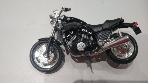 Moto Yamaha V MAX Preta - fora da embalagem 1/18